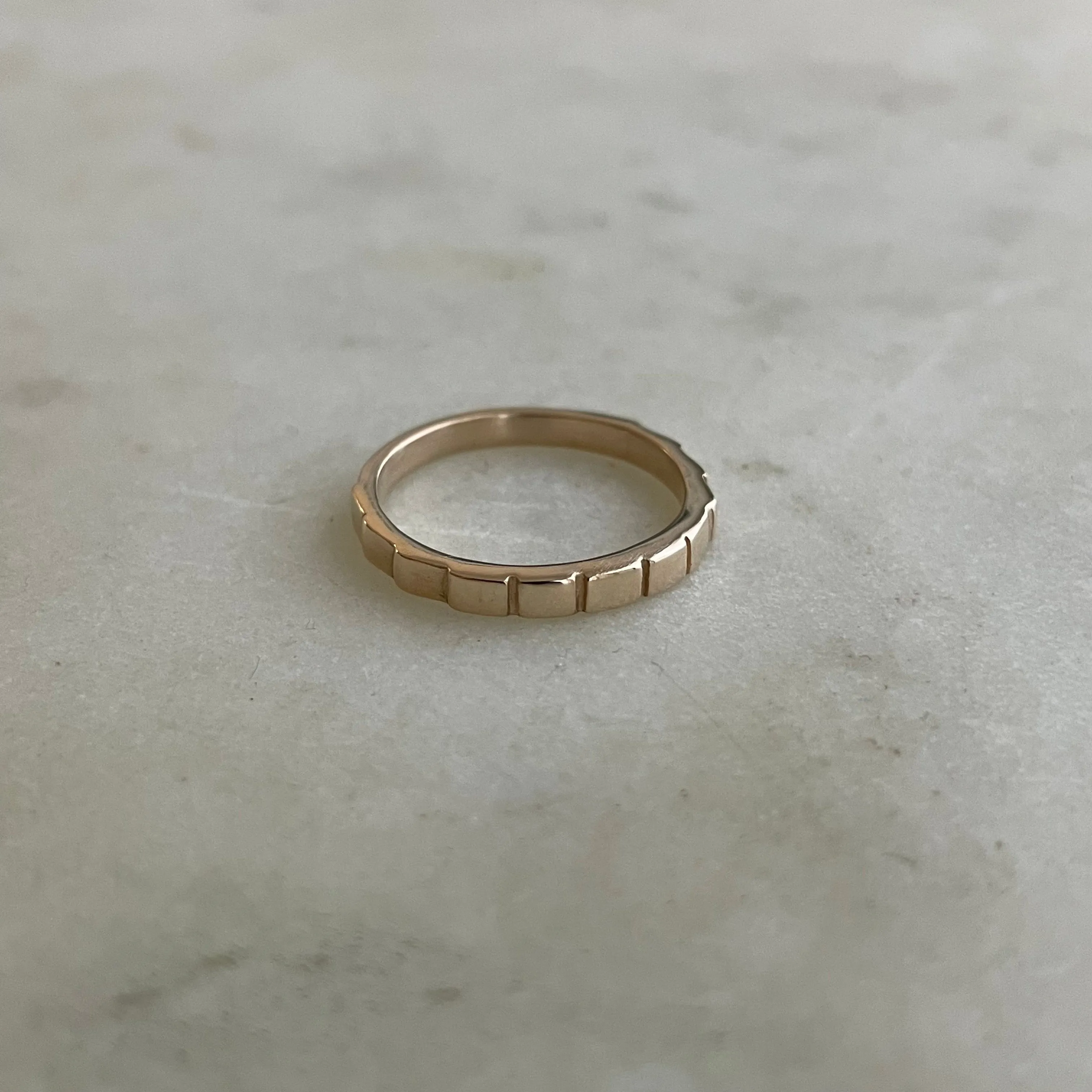 14K GOLD BREATHE RING