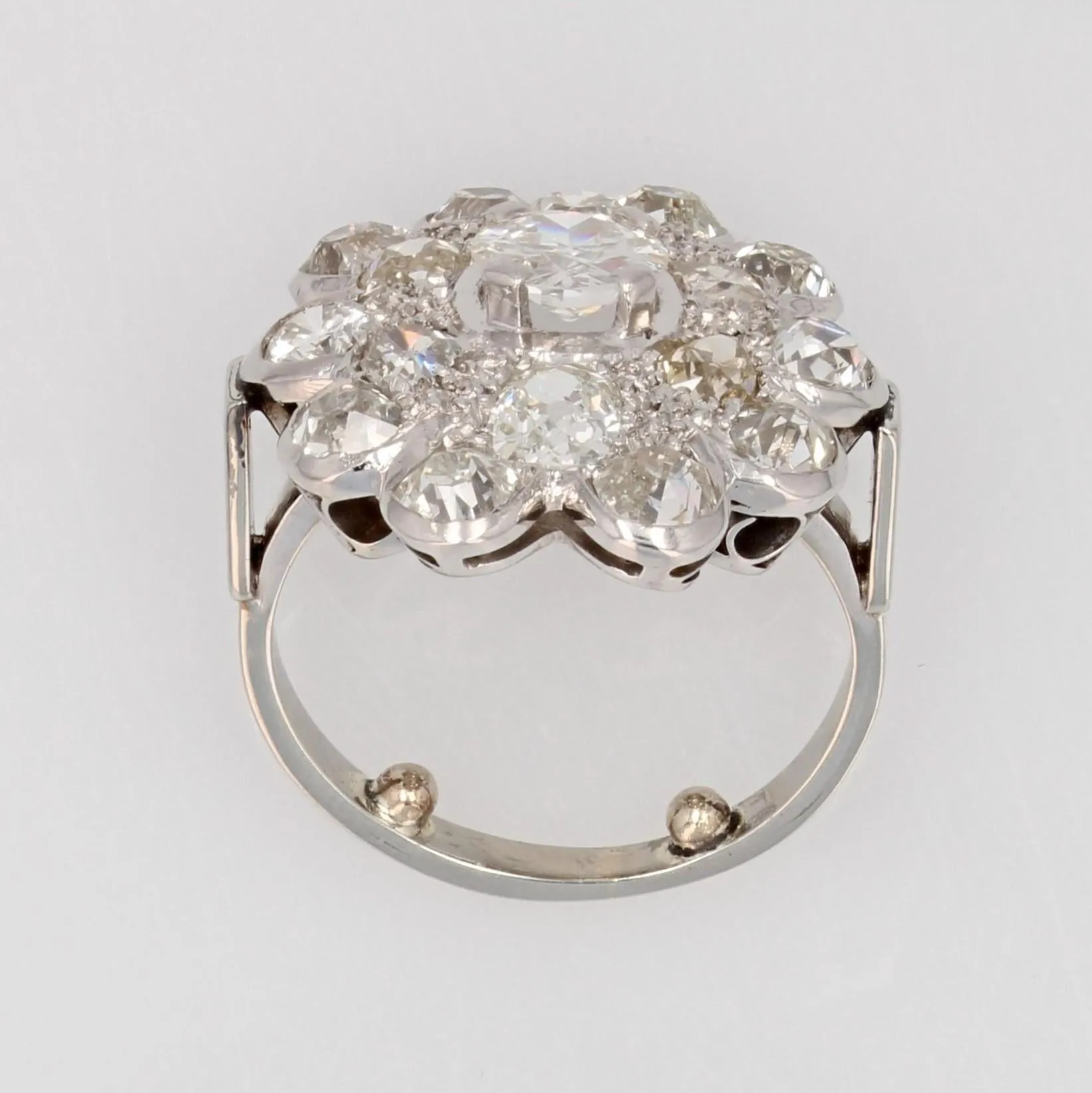 1950s 2.65 Carat Diamonds 18 Karat White Gold Flower Ring