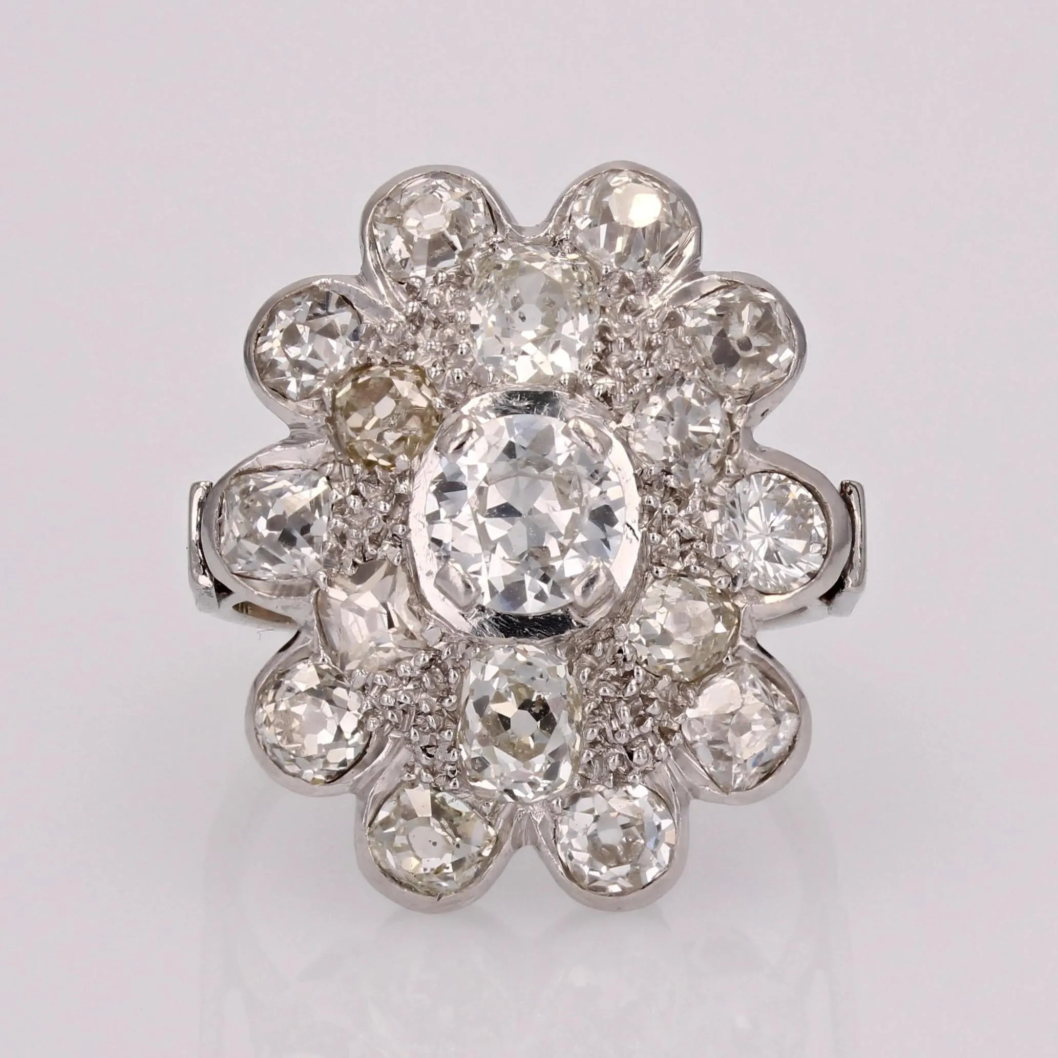 1950s 2.65 Carat Diamonds 18 Karat White Gold Flower Ring