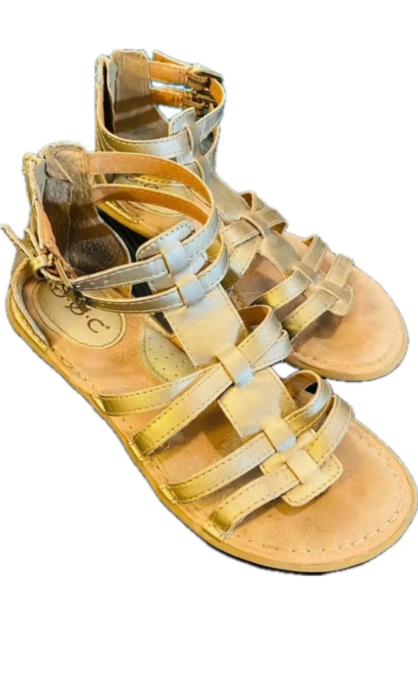 b.o.c. Gold Adjustable Sandals - Size 6. Pre-Owned