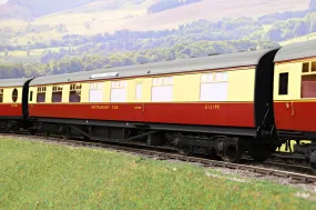 Darstaed D24-2-05RB Finescale O Gauge BR (Ex-LNER) Thompson Mainline RF (Restaurant First with Kitchen) Coach, Crimson & Cream 'E1219E' (From 'The Elizabethan')