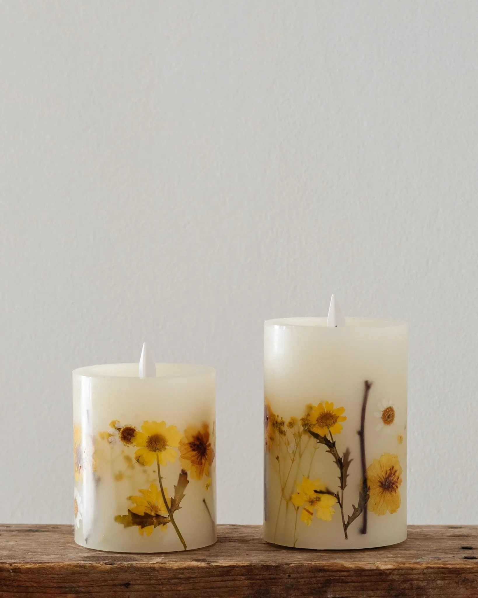 Flameless Botanical Candle