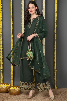 Green Silk Blend Solid Embroidered Straight Suit Set